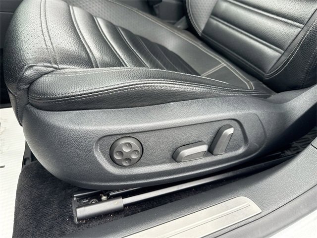 Used 2015 Volkswagen CC Sport image 12