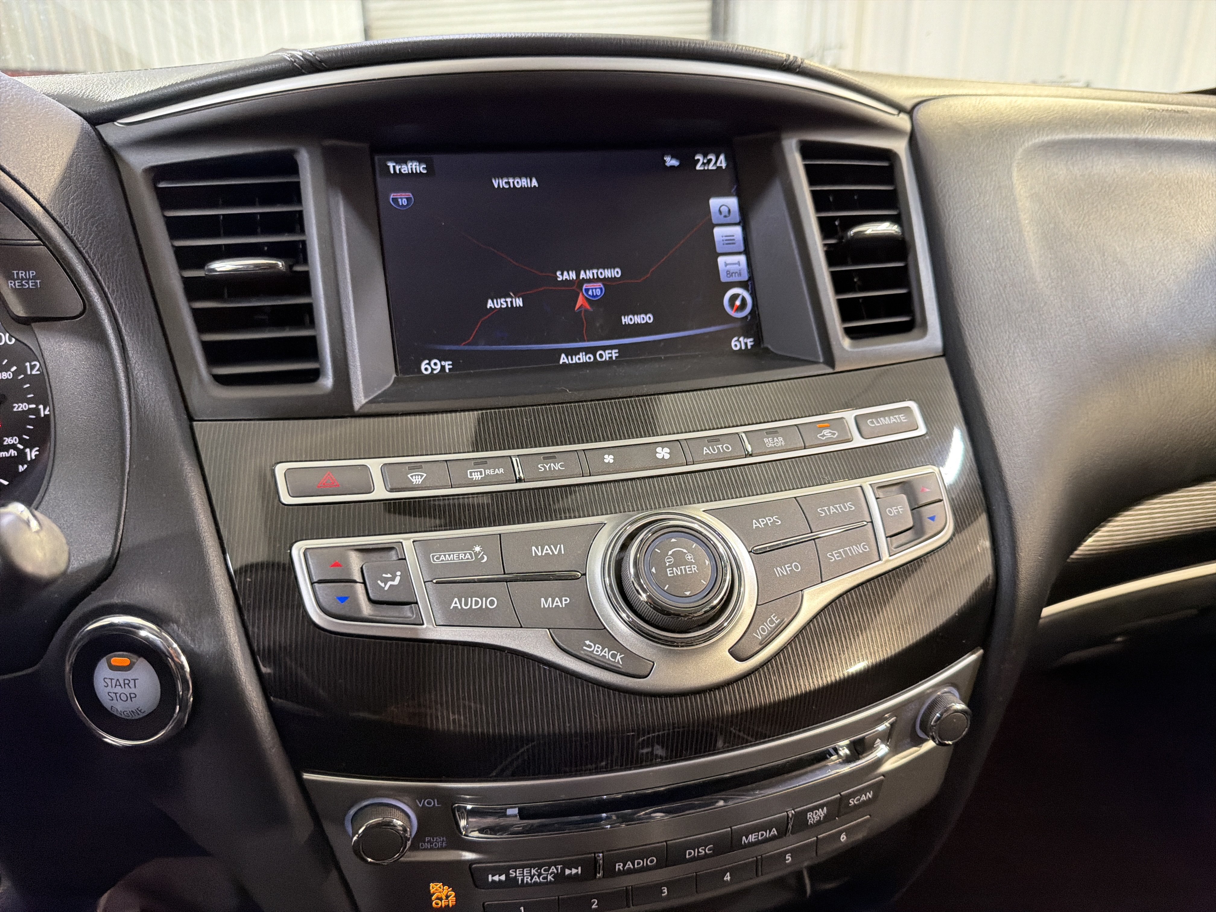 Used 2020 INFINITI QX60 Luxe w/ Essential Package FWD image 19