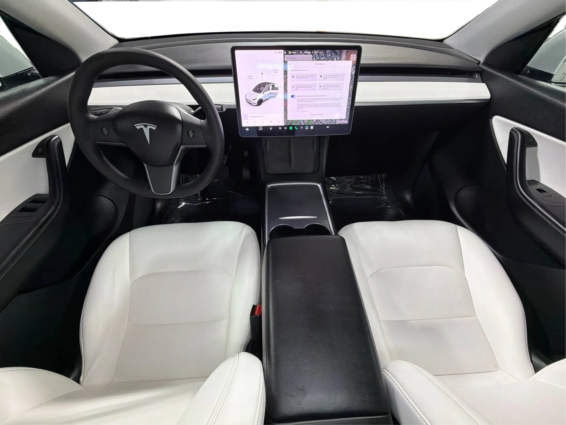 Used 2021 Tesla Model Y Long Range AWD/4WD image 26