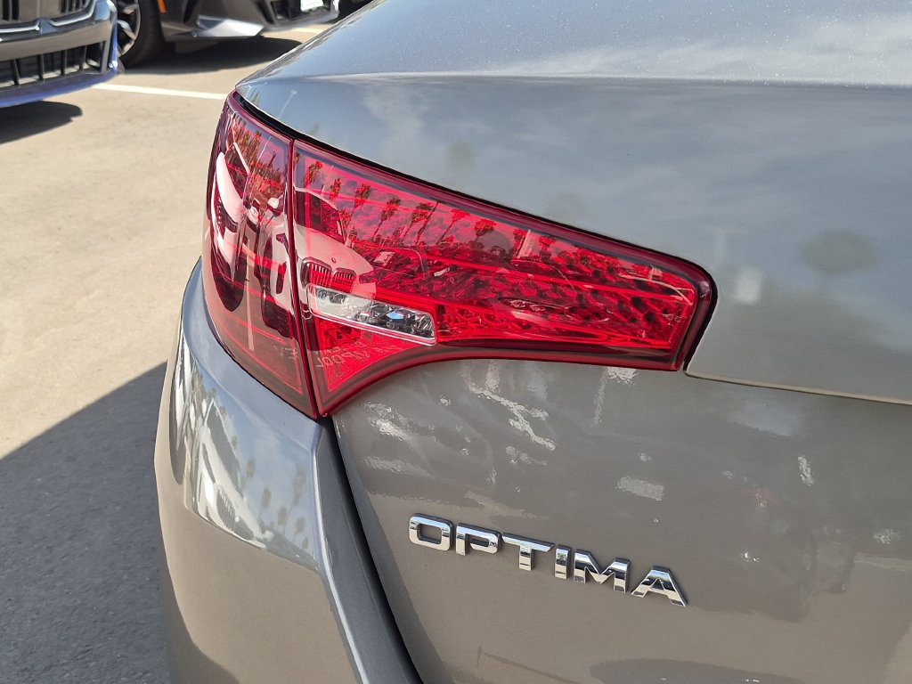 Used 2013 Kia Optima EX w/ Premium Pkg FWD image 26