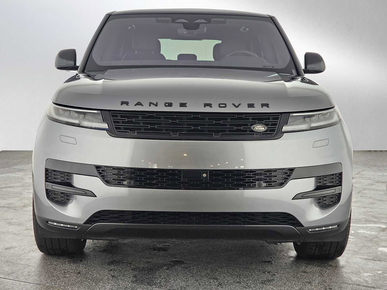 Used 2023 Land Rover Range Rover Sport SE image 8