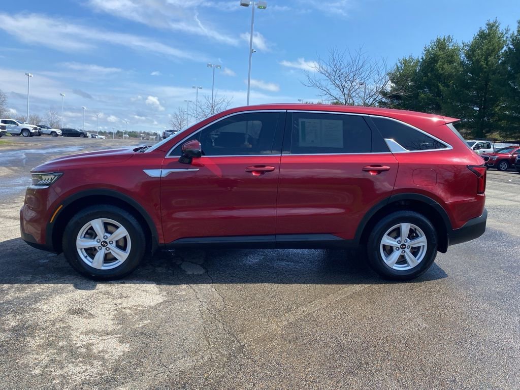 Certified 2021 Kia Sorento LX image 6