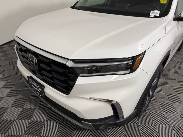 Used 2025 Honda Pilot Elite image 10
