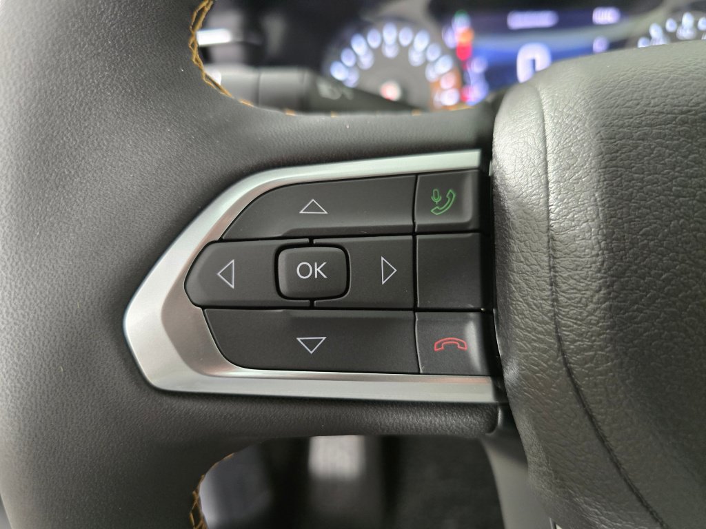 New 2026 Jeep Compass Latitude AWD/4WD image 25