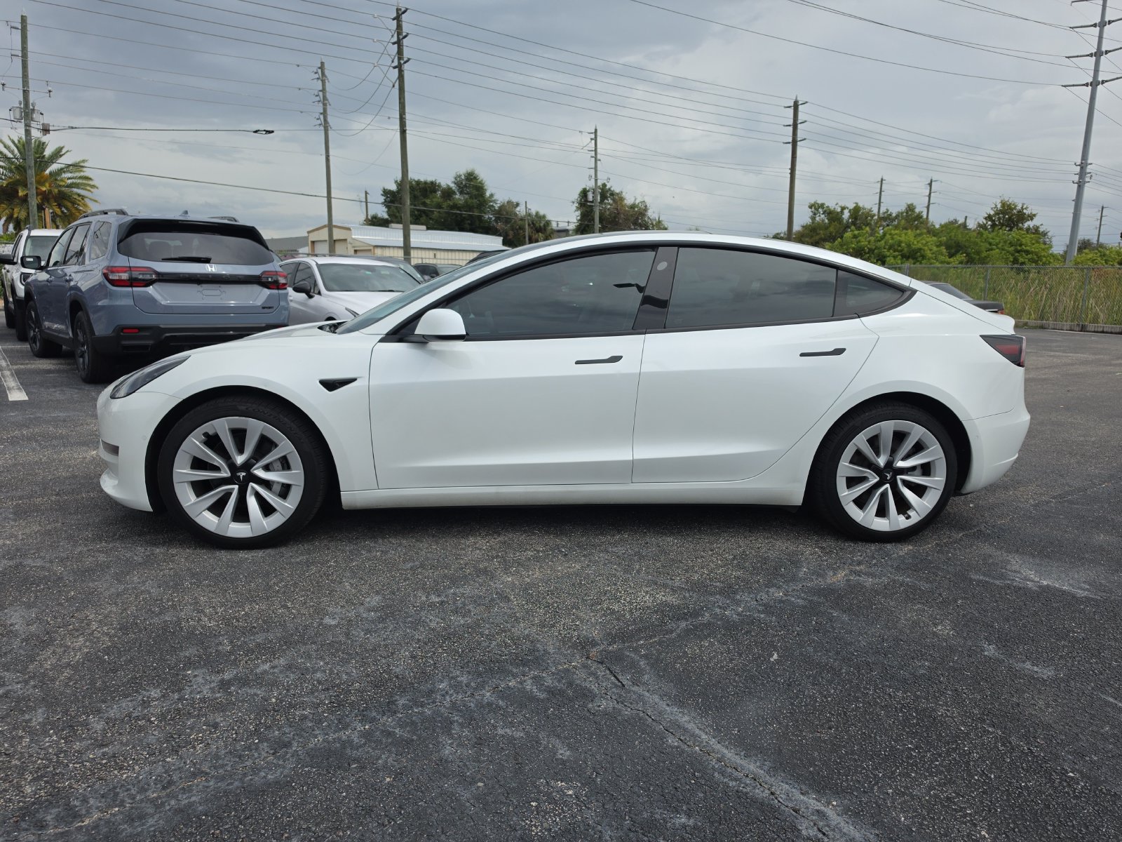 Used 2022 Tesla Model 3 Long Range AWD/4WD image 6