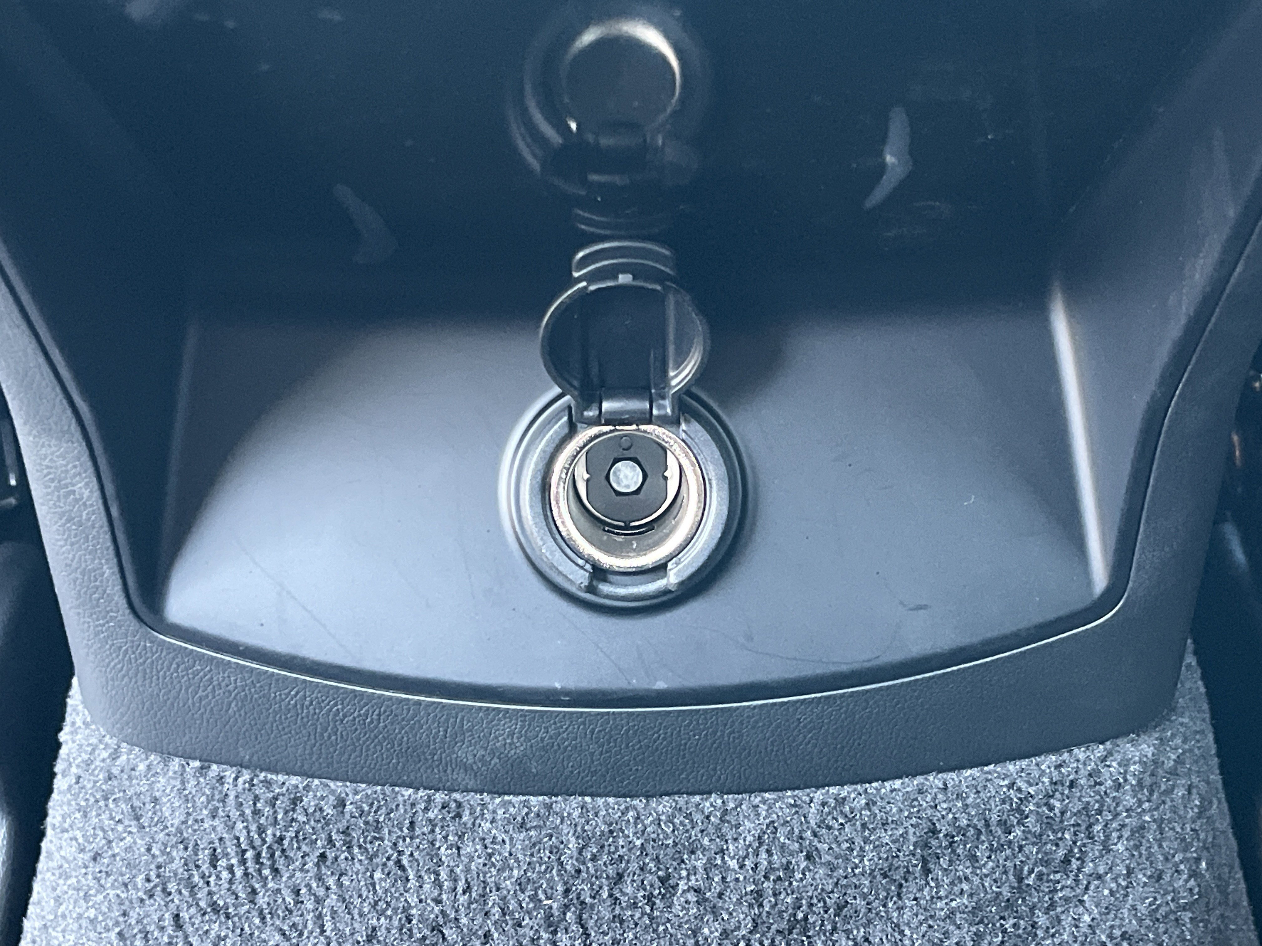 Certified 2025 Kia Sorento LX image 19