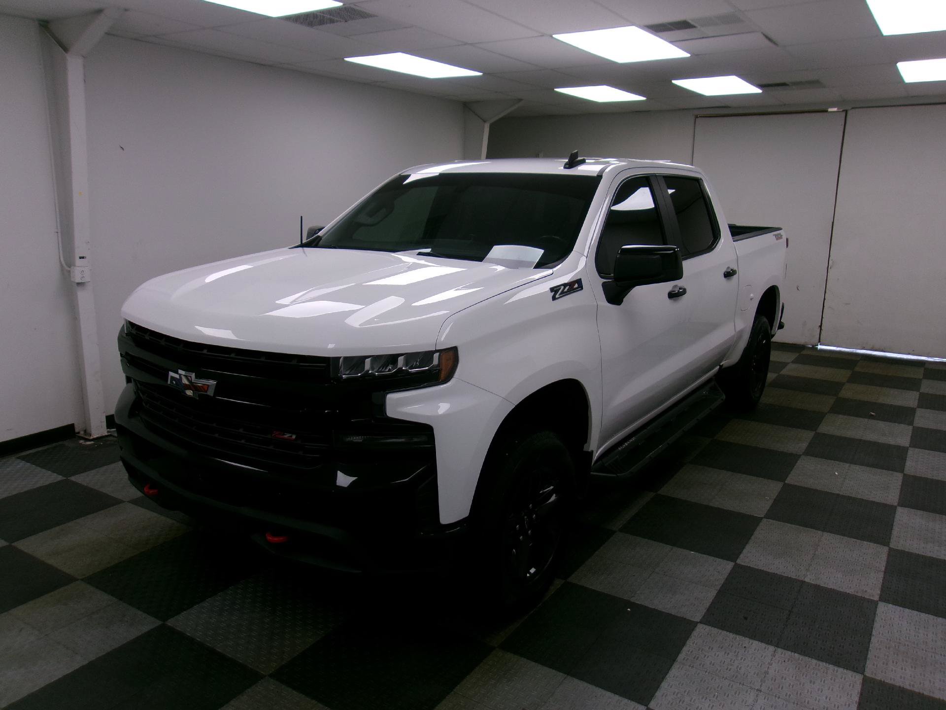 Used 2019 Chevrolet Silverado 1500 LT Trail Boss AWD/4WD image 1