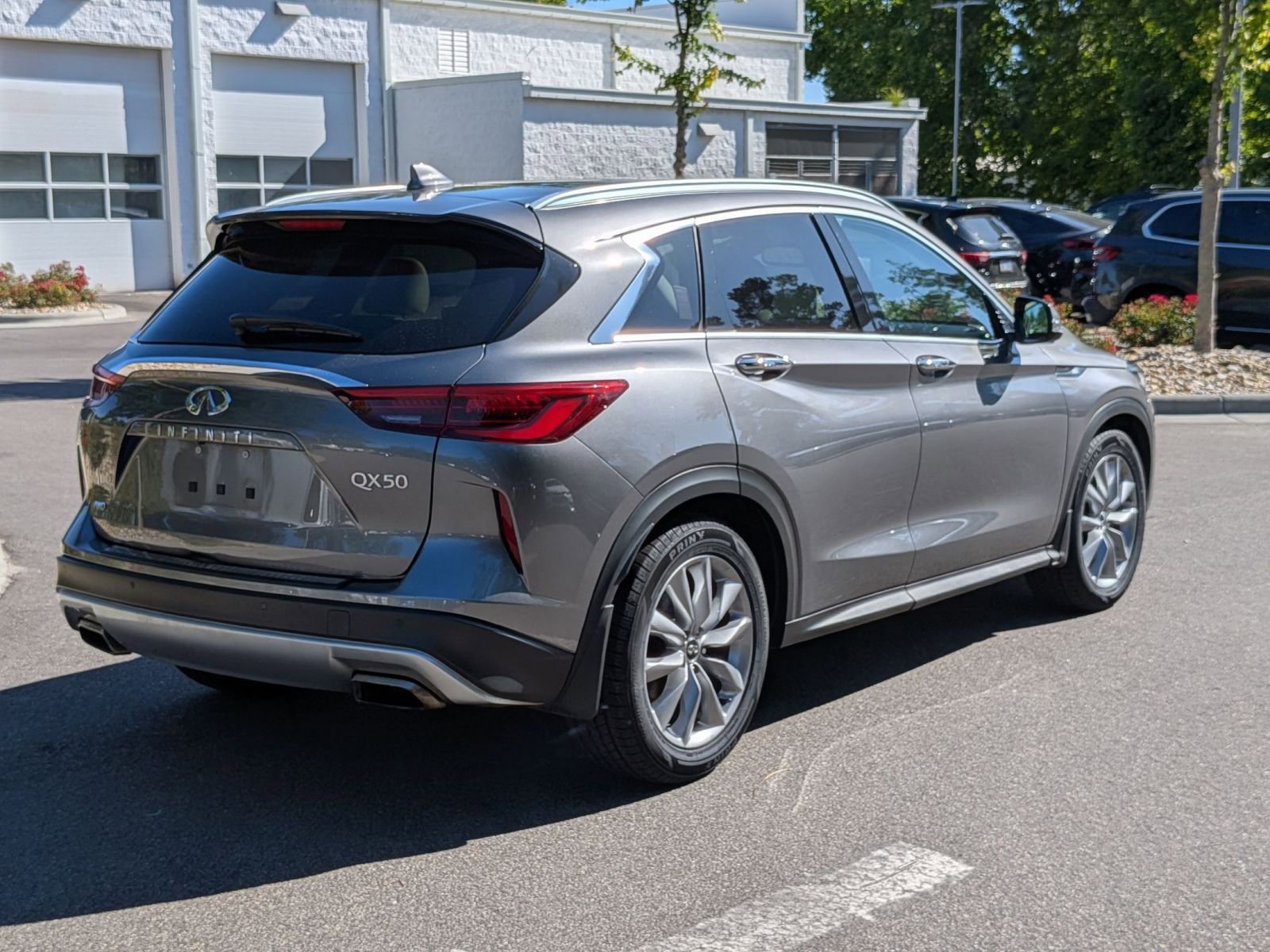 Used 2019 INFINITI QX50 Essential w/ Premium Heat Package AWD/4WD image 3