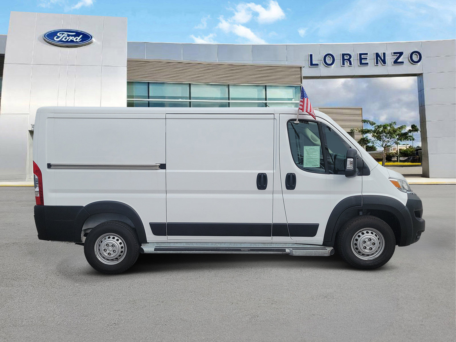 Used 2025 RAM ProMaster 2500 w/ U-Haul Equipment Group FWD image 4