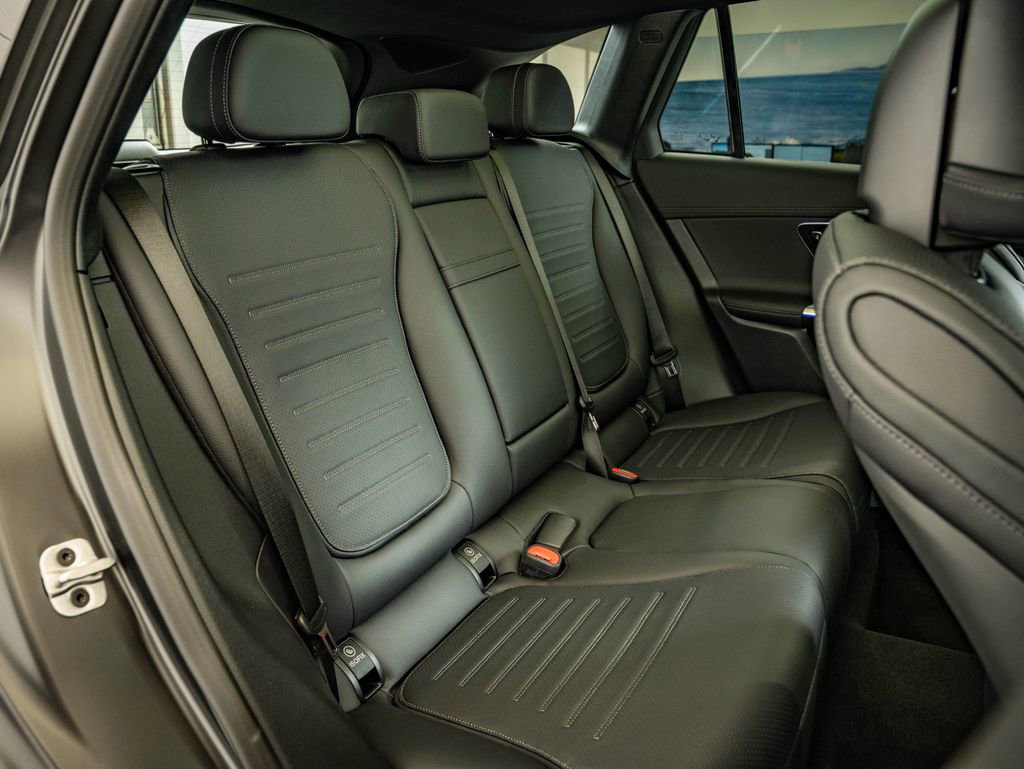 New 2026 Mercedes-Benz GLC 300 4MATIC image 47