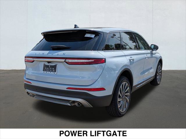 New 2025 Lincoln Corsair Reserve image 2