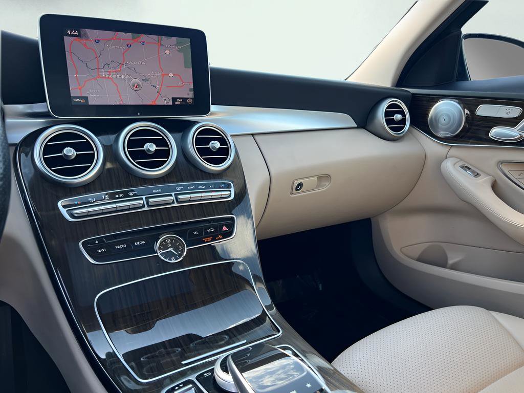 Used 2018 Mercedes-Benz C 300 4MATIC Sedan image 43