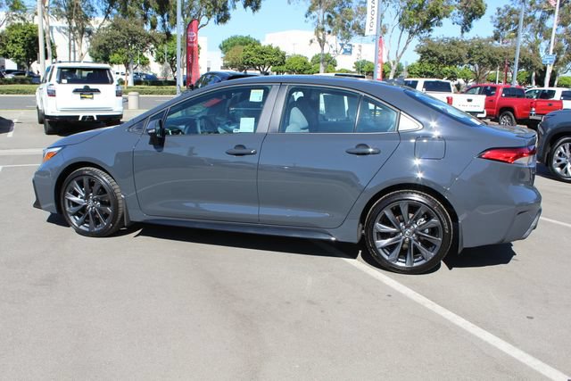 Certified 2026 Toyota Corolla SE FWD image 6