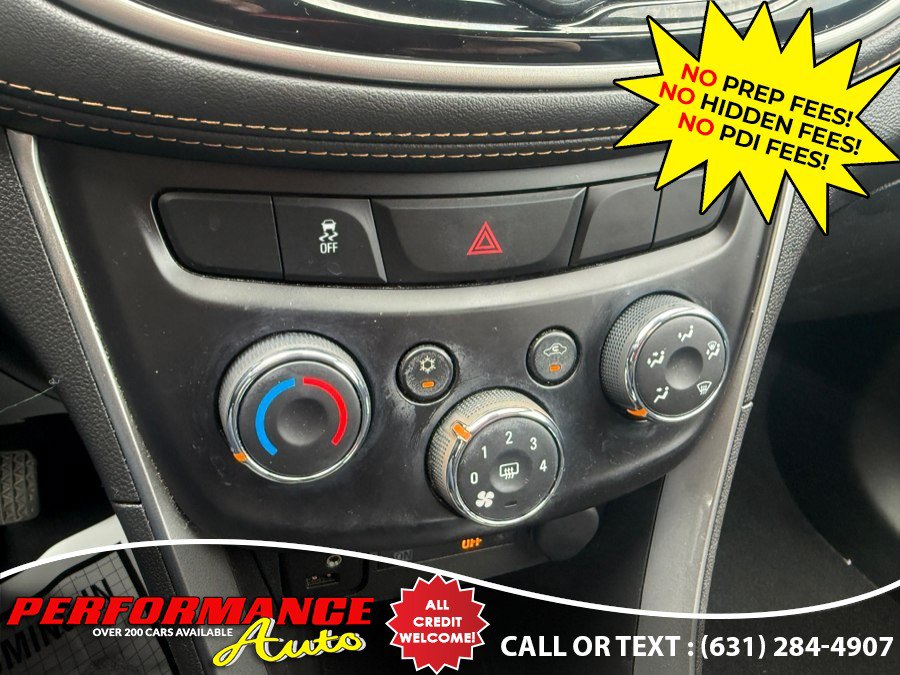 Used 2021 Chevrolet Trax LT w/ Driver Confidence Package AWD/4WD image 12