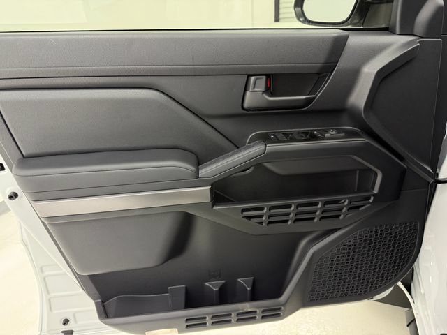 New 2026 Toyota 4Runner SR5 AWD/4WD image 30