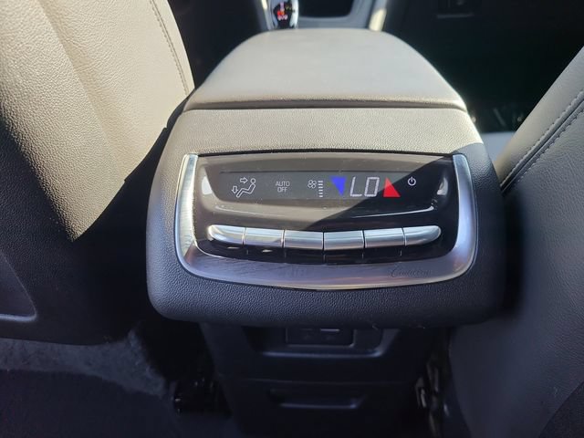 Used 2023 Cadillac XT6 Luxury FWD image 21
