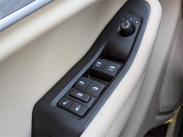 New 2025 Jeep Grand Cherokee Limited w/ Black Appearance Package image 25