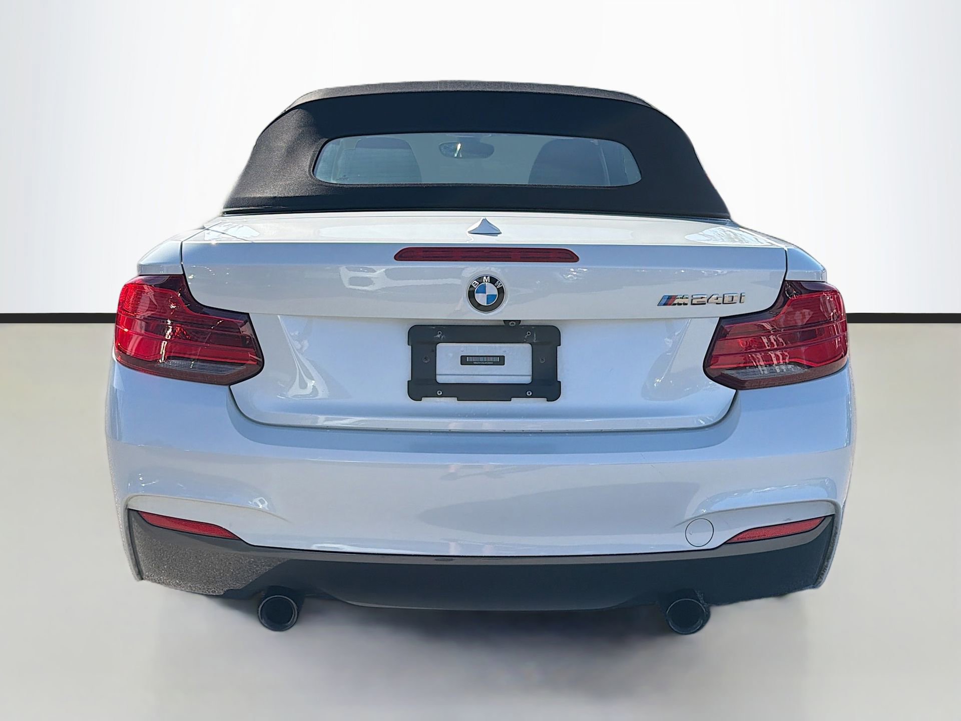 Used 2018 BMW M240i Convertible image 5