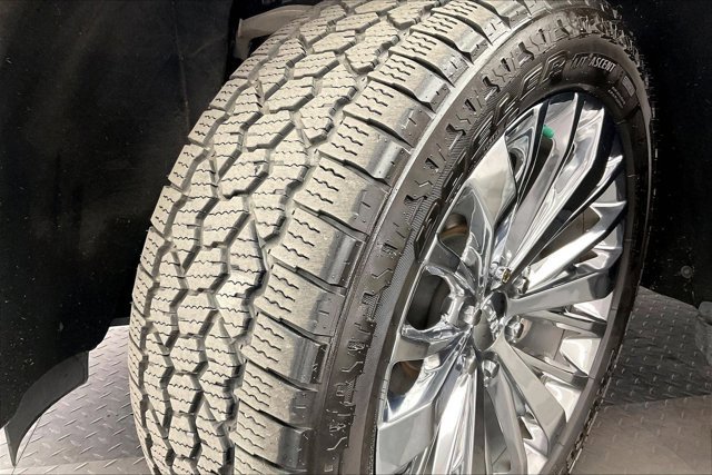 Used 2021 GMC Yukon XL SLT w/ SLT Luxury Plus Package image 32