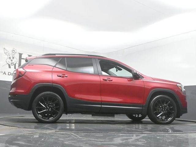 Used 2023 GMC Terrain SLE w/ Driver Convenience Package image 52