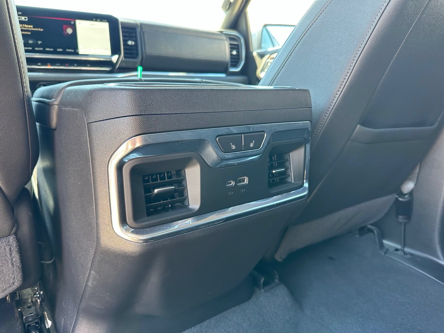 Used 2024 GMC Sierra 1500 SLT w/ SLT Premium Package AWD/4WD image 17