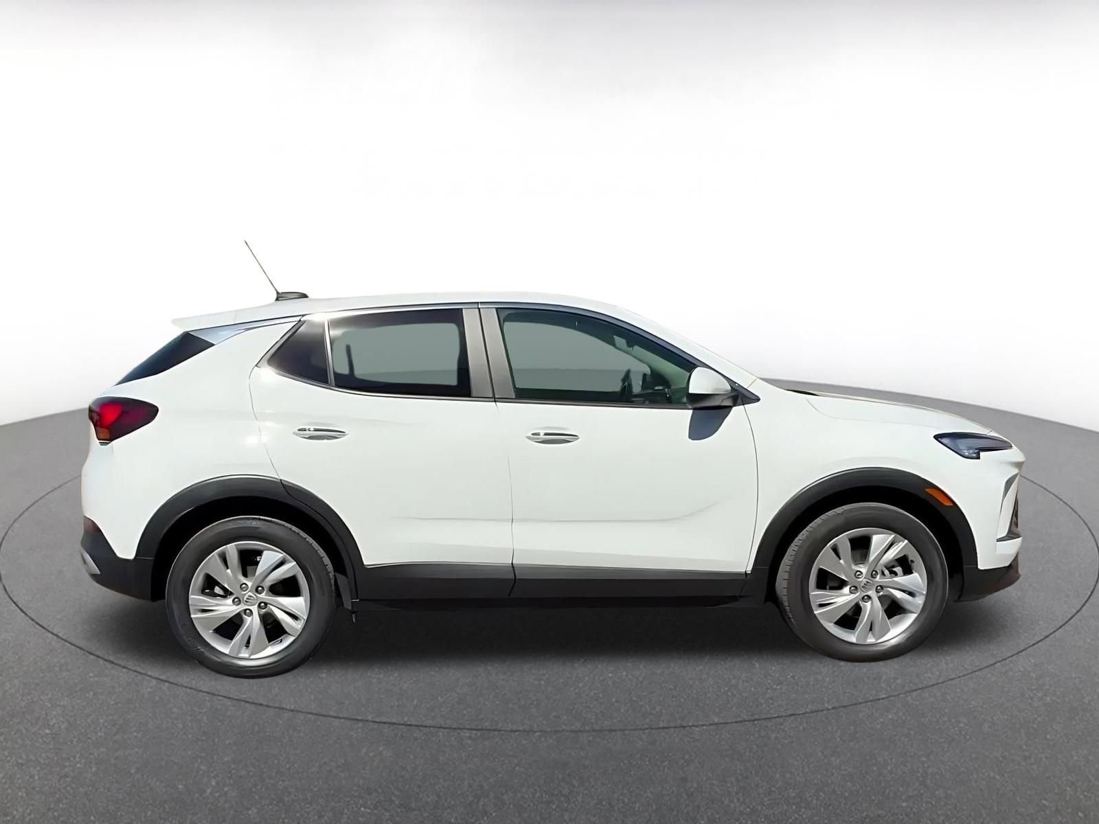 Used 2025 Buick Encore GX Preferred image 16