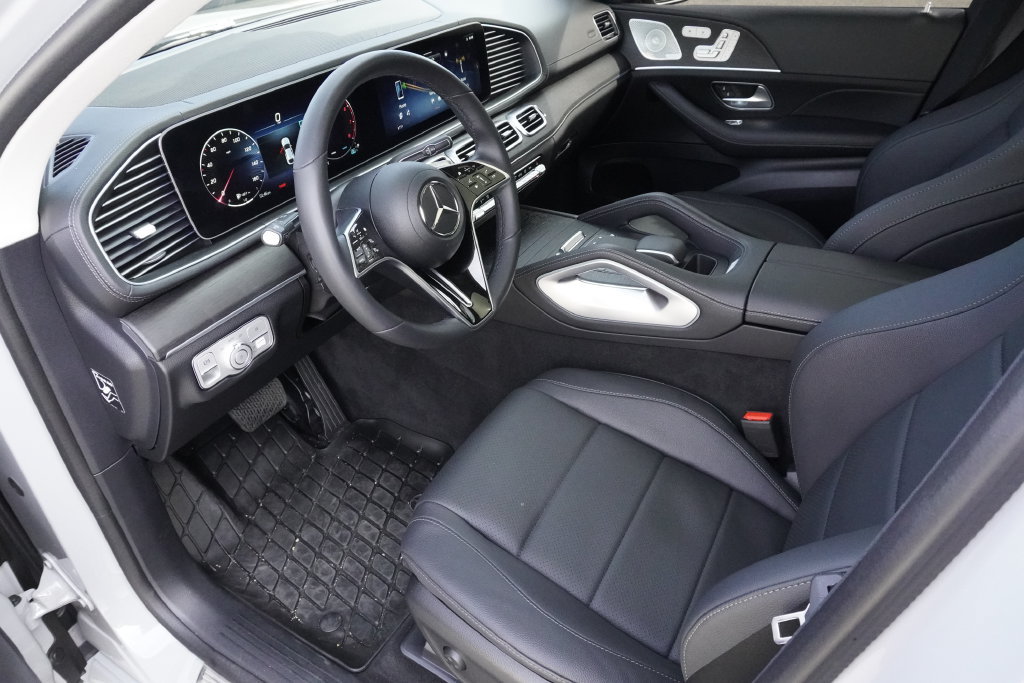Used 2025 Mercedes-Benz GLE 450 4MATIC Coupe image 18