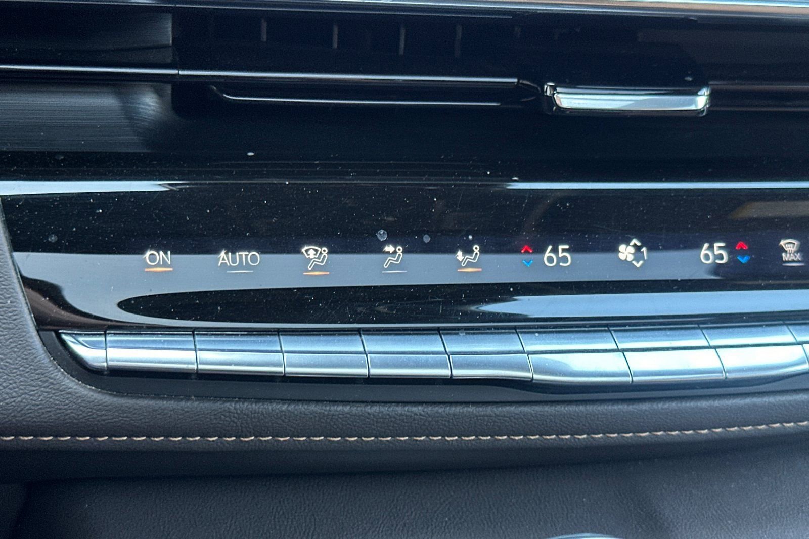 Used 2023 Cadillac Escalade ESV Sport w/ Touring Package image 29