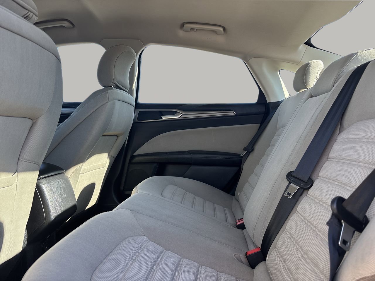 Used 2017 Ford Fusion S FWD image 16