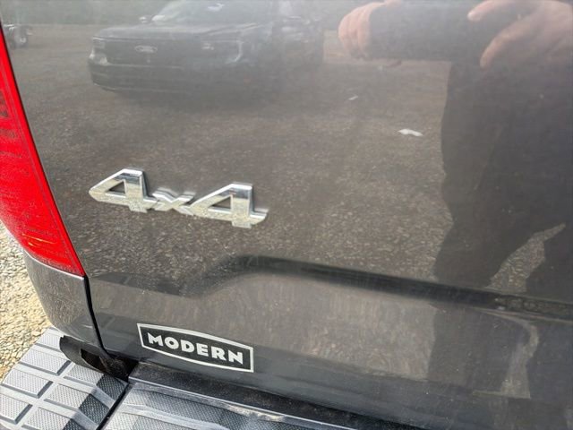 Used 2014 Toyota Tundra Limited w/ Limited Premium Package image 9