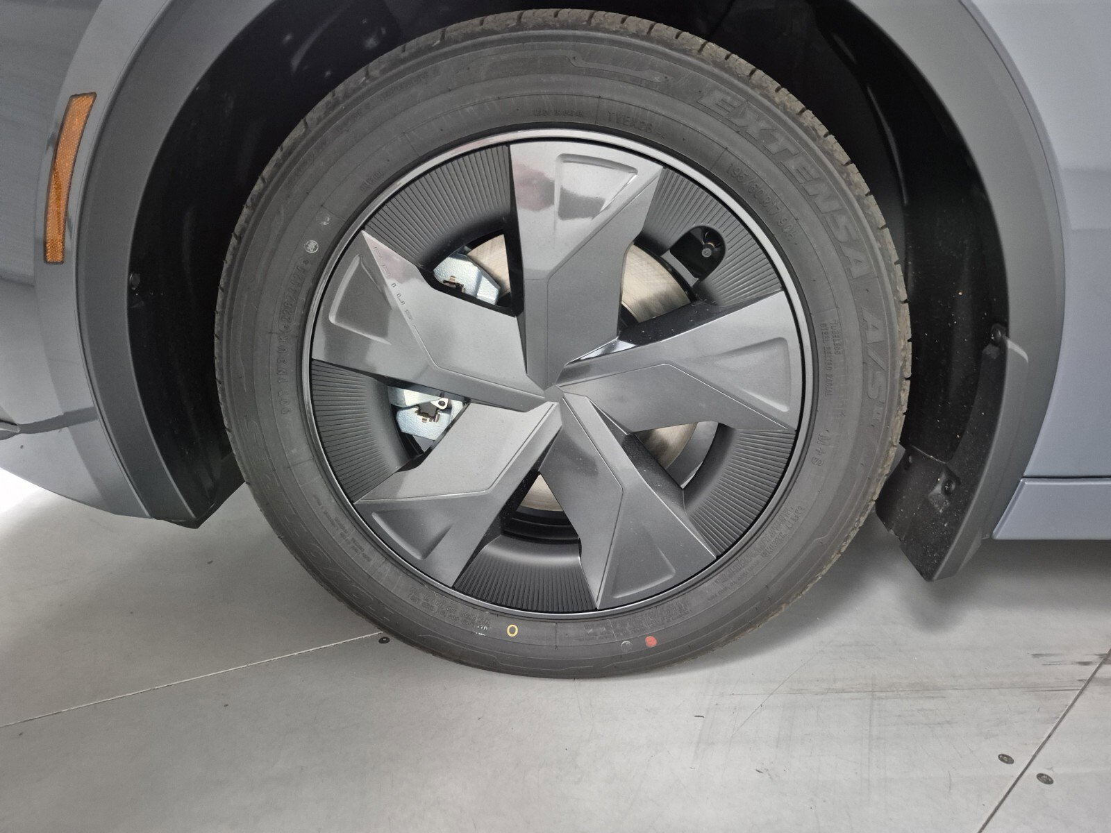 New 2026 Toyota Prius Plug-In Hybrid image 11