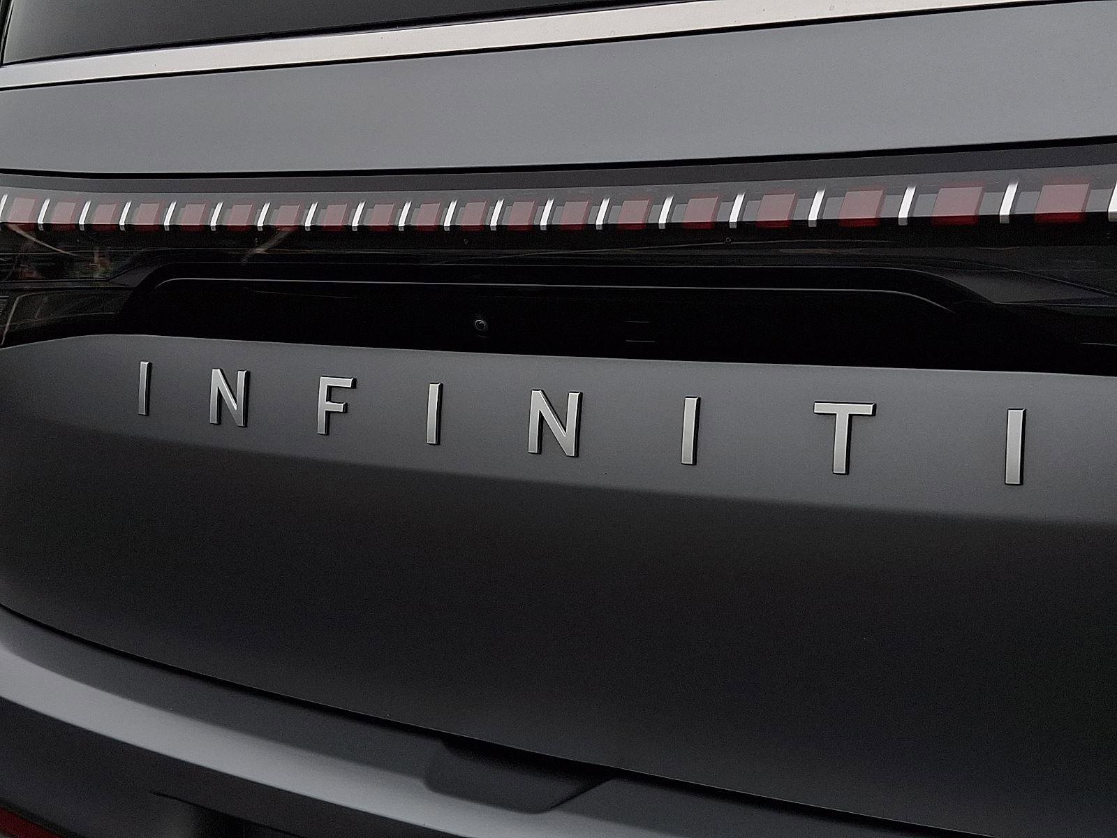 Used 2025 INFINITI QX80 Sensory AWD/4WD image 31