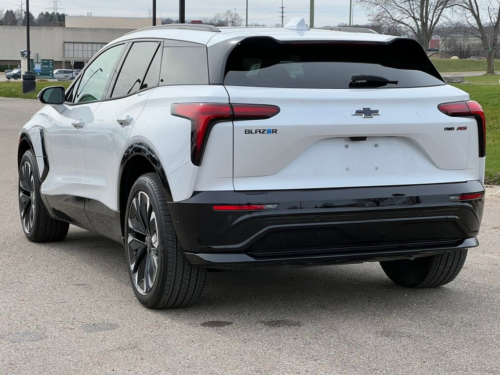 Certified 2025 Chevrolet Blazer EV RS w/ Super Cruise Package image 12