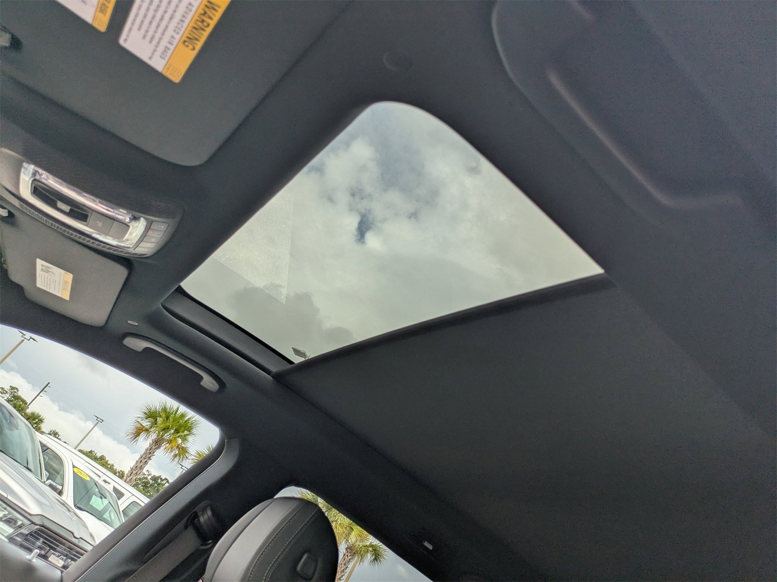 Used 2023 Mercedes-Benz GLS 580 4MATIC image 23