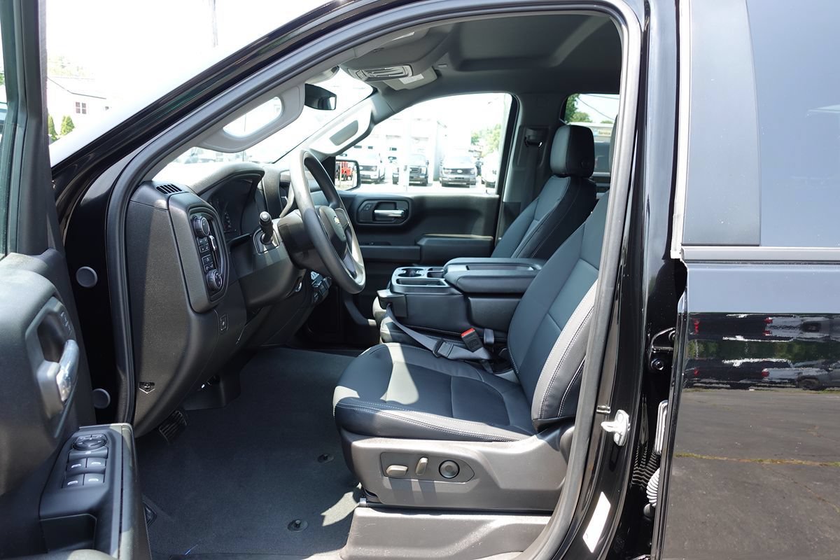 Used 2024 Chevrolet Silverado 1500 Custom AWD/4WD image 18