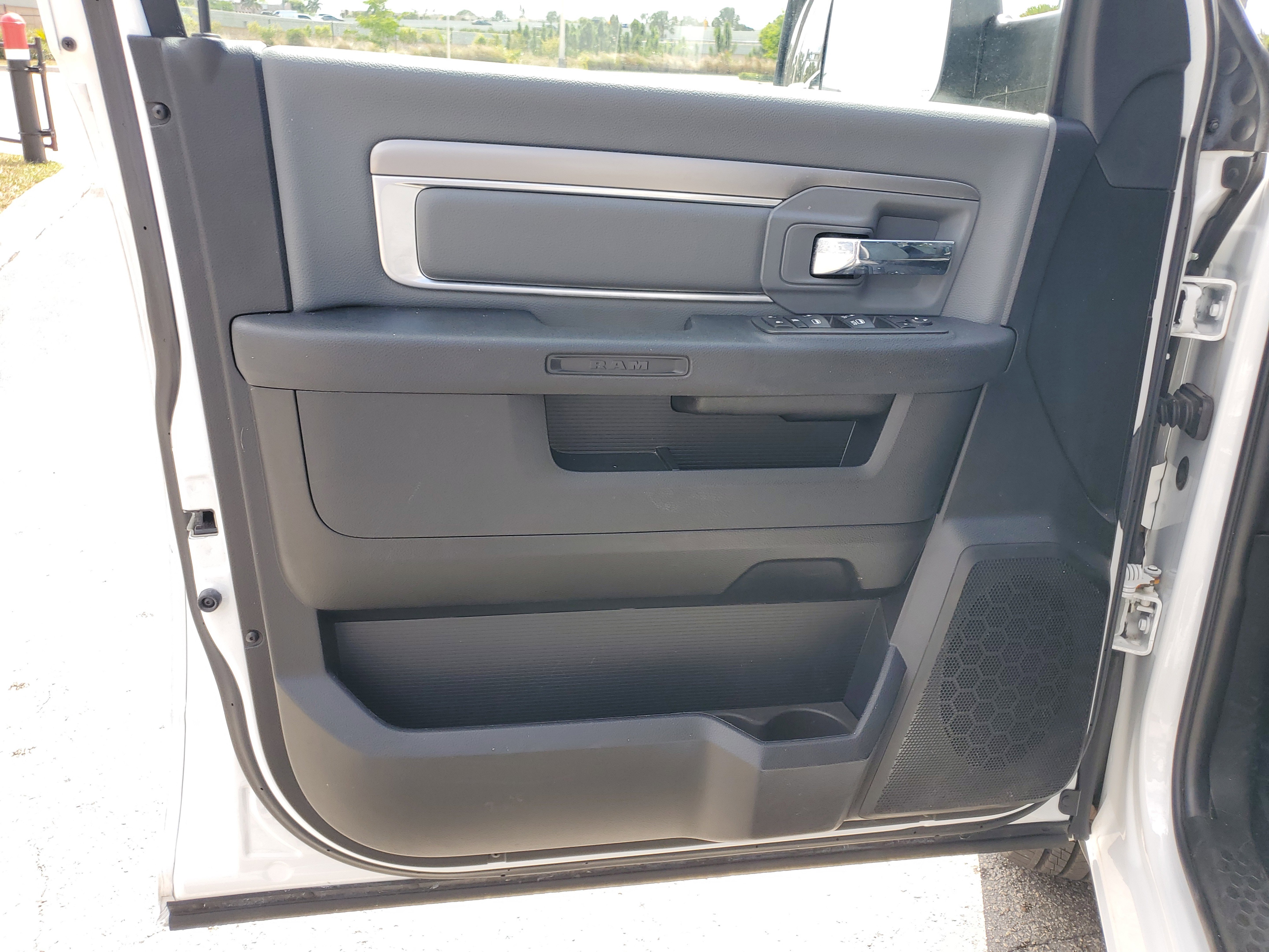 Used 2022 RAM 1500 Classic SLT w/ Trailer & Traction Group image 25