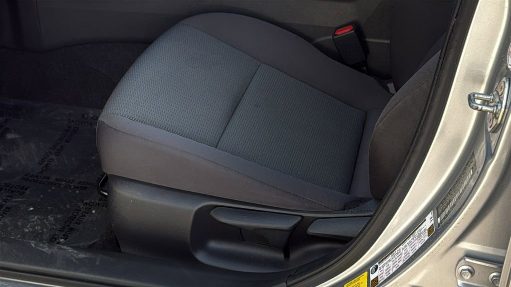 Used 2024 Toyota Prius LE image 20