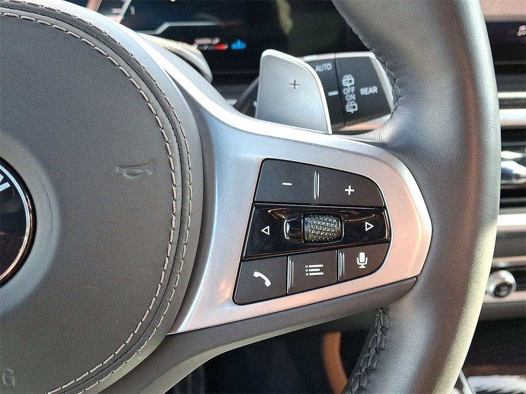 Certified 2024 BMW X7 xDrive40i w/ Executive Package image 25