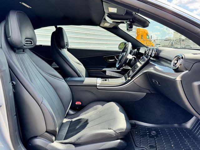 Certified 2024 Mercedes-Benz CLE 450 4MATIC Cabriolet image 30
