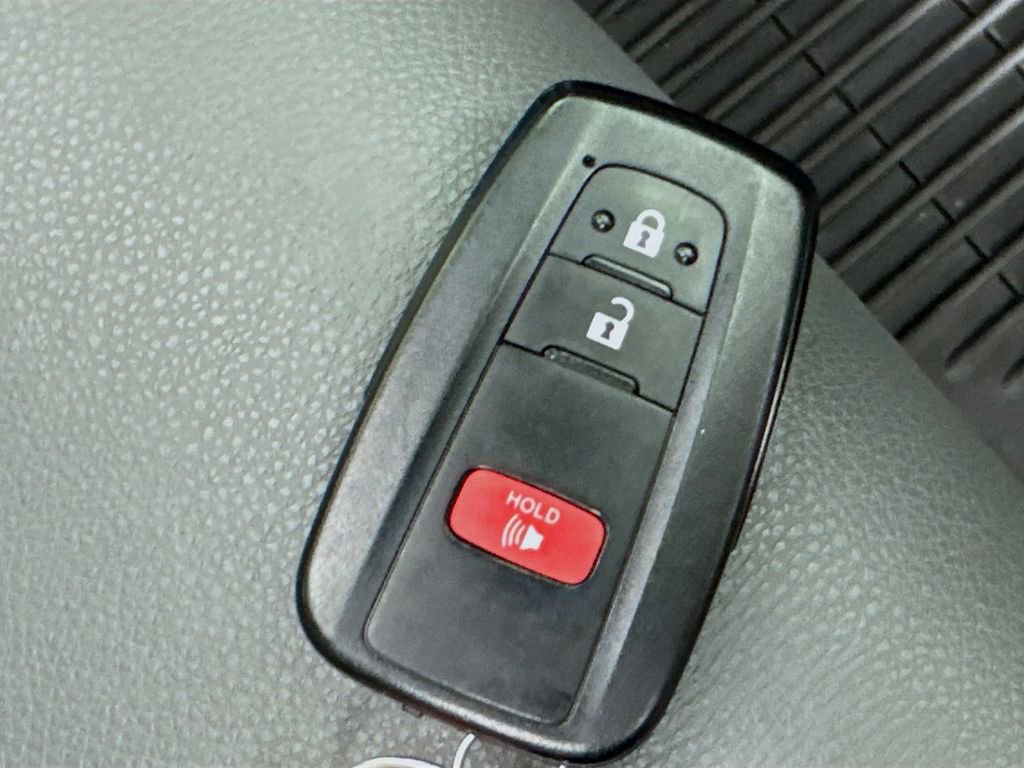 Used 2023 Toyota 4Runner SR5 Premium w/ Moonroof Package image 39