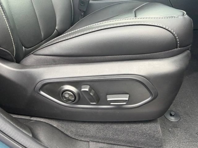 New 2026 Jeep Grand Cherokee Limited w/ Luxury Tech Group II AWD/4WD image 29