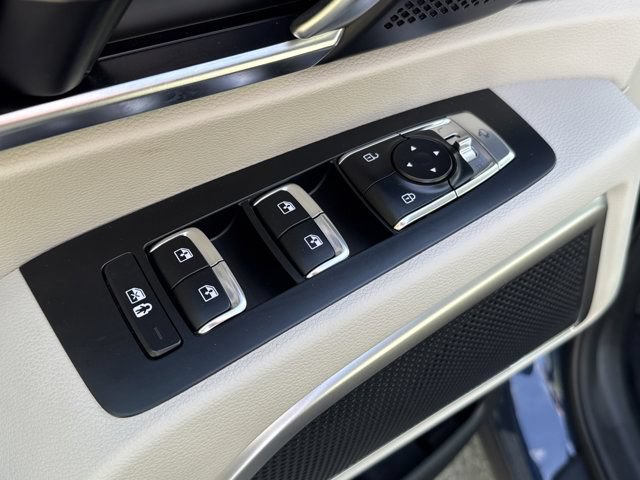 Used 2025 Kia Telluride EX FWD image 19