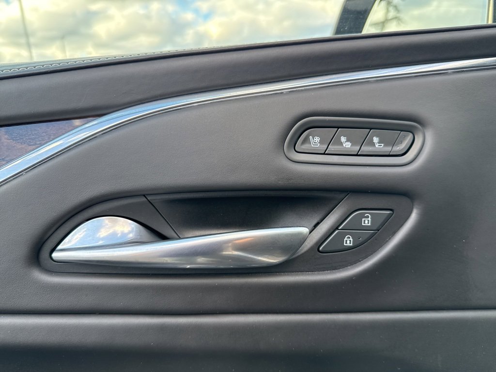 Used 2021 Cadillac Escalade ESV Sport Platinum w/ LPO, ONYX Package image 12