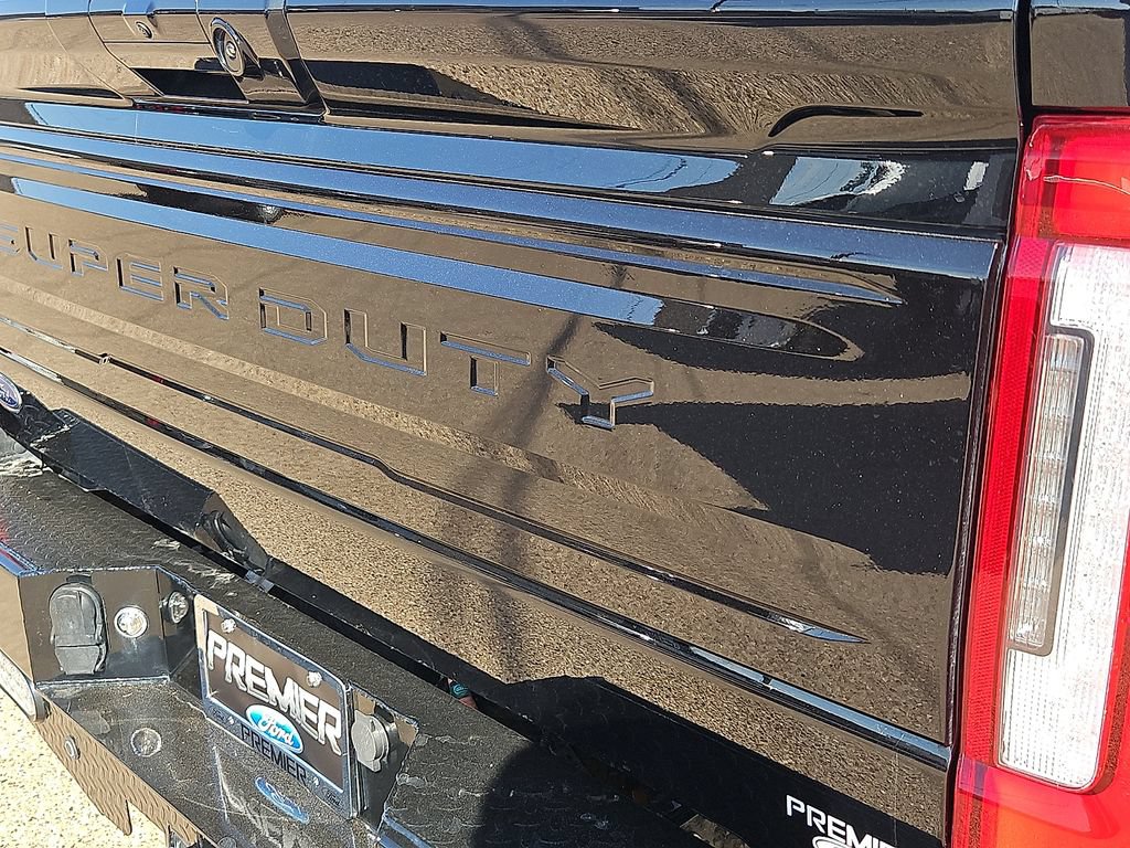 Used 2025 Ford F350 Platinum AWD/4WD image 15