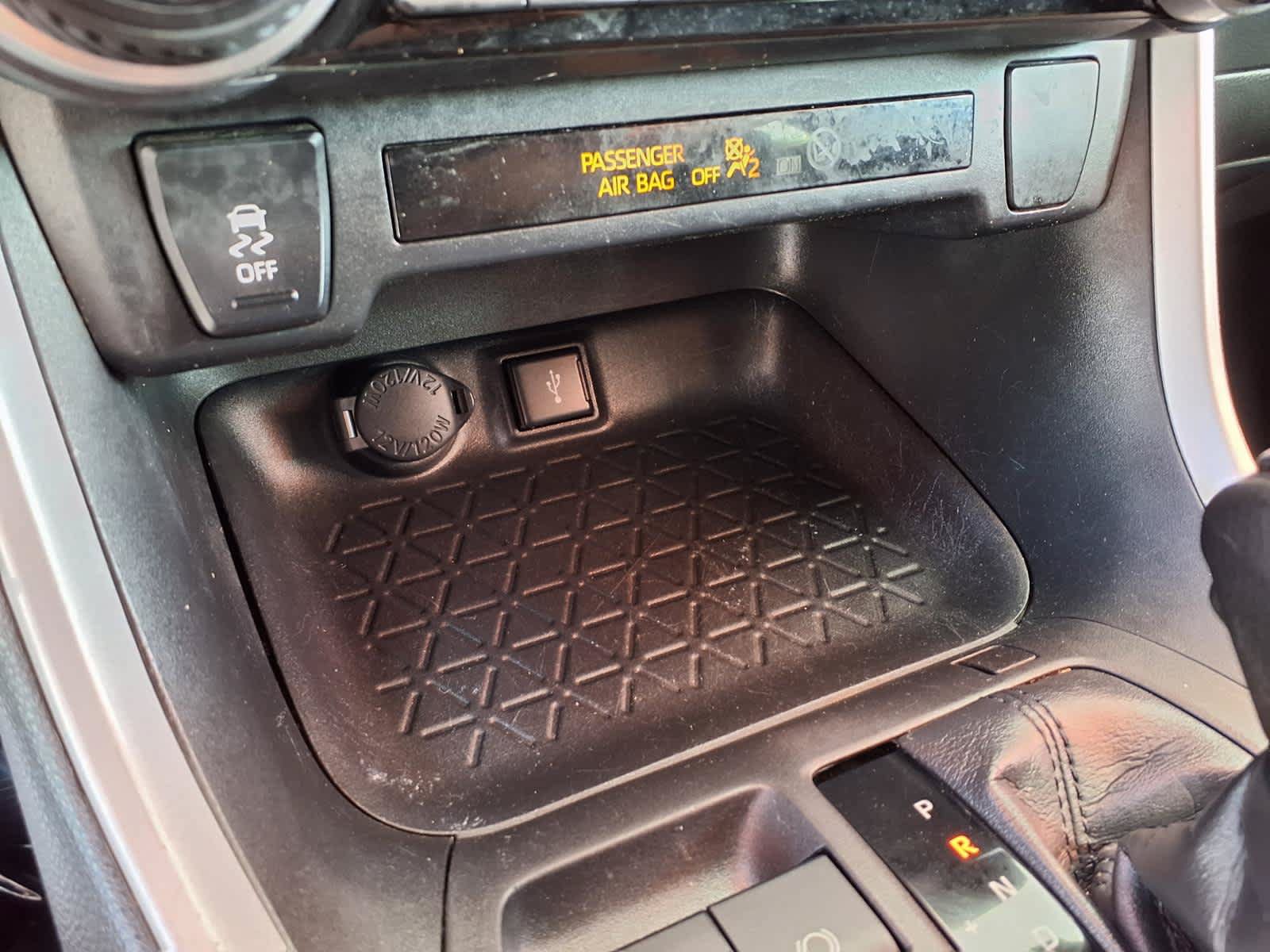Used 2020 Toyota RAV4 LE w/ Carpet Mat Package FWD image 23