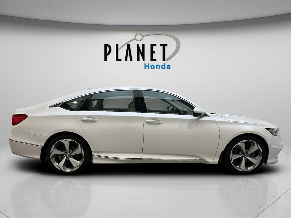 Certified 2018 Honda Accord Touring image 10