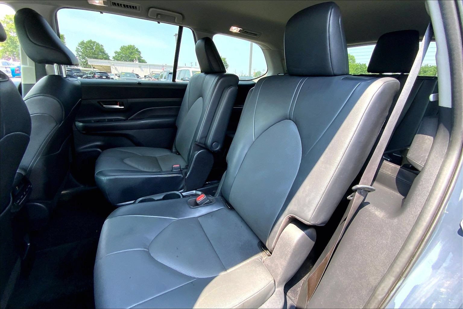 Used 2024 Toyota Grand Highlander AWD image 20