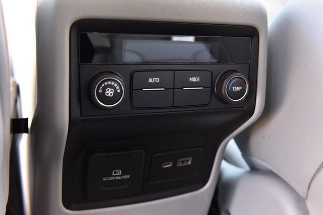 Used 2023 GMC Acadia SLT image 24