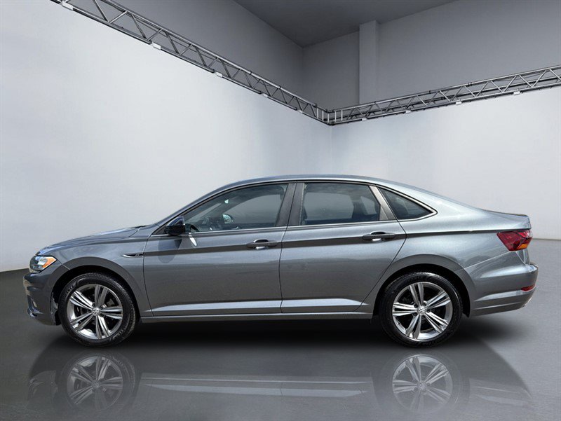 Used 2019 Volkswagen Jetta R-Line w/ R-Line Cold Weather Package FWD image 2