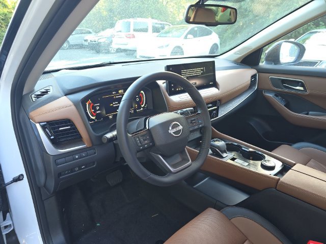 Used 2026 Nissan Rogue Platinum w/ Platinum Premium Package AWD/4WD image 14